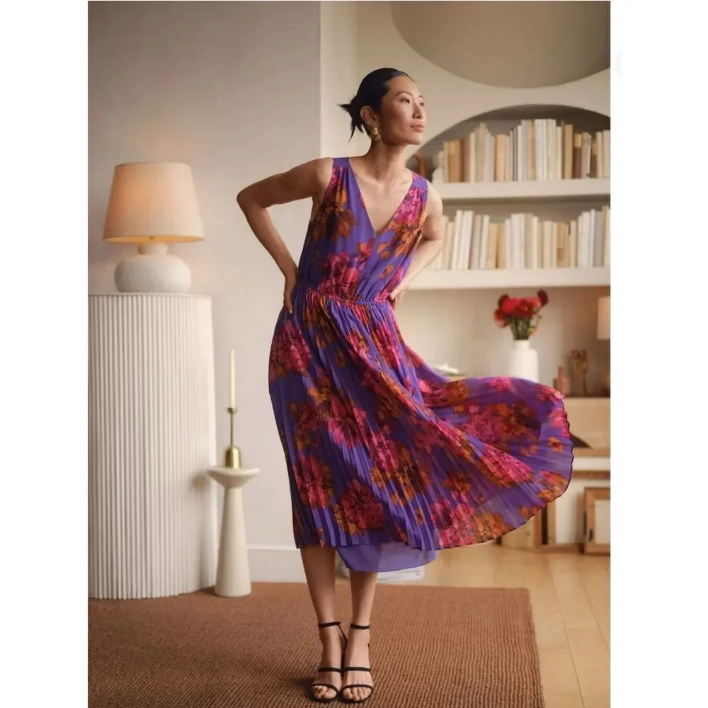 Sofia Vergara Sleeveless Pleated V-Neck Sheer Dress, Above Ankle Length, Size S - Picture 6 of 8